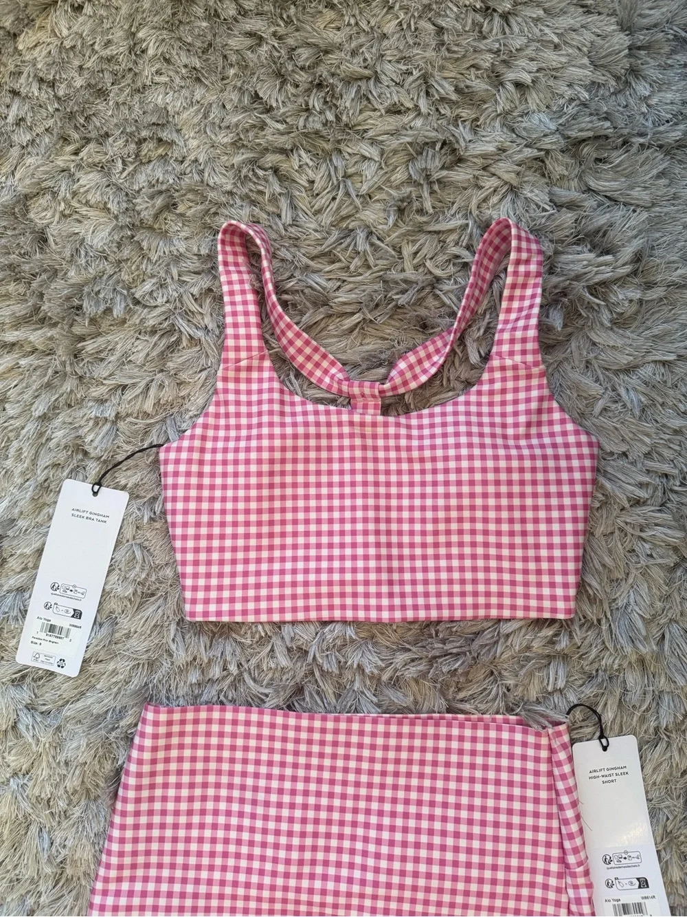 NEW SET Alo Yoga Airlift Gingham Bra + Shorts SET Paradise Pink NWT SIZE small